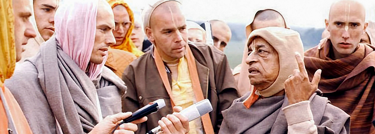 Header Srila Prabhupada On A Morning Walk With Disciples In Germany