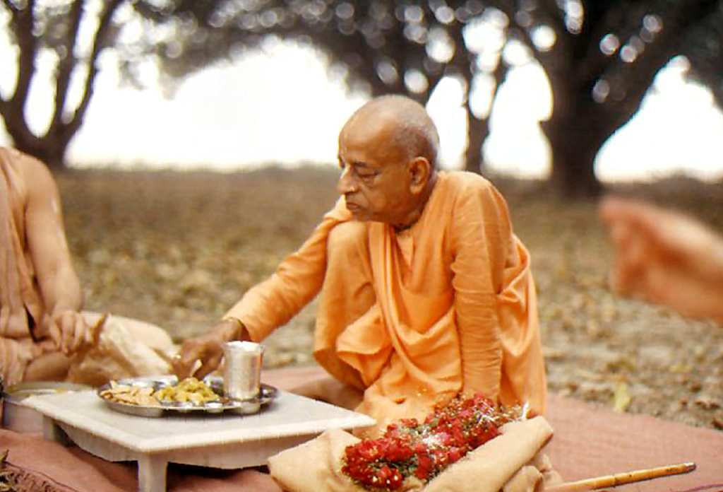 Prabhupada Eating Prasadam3